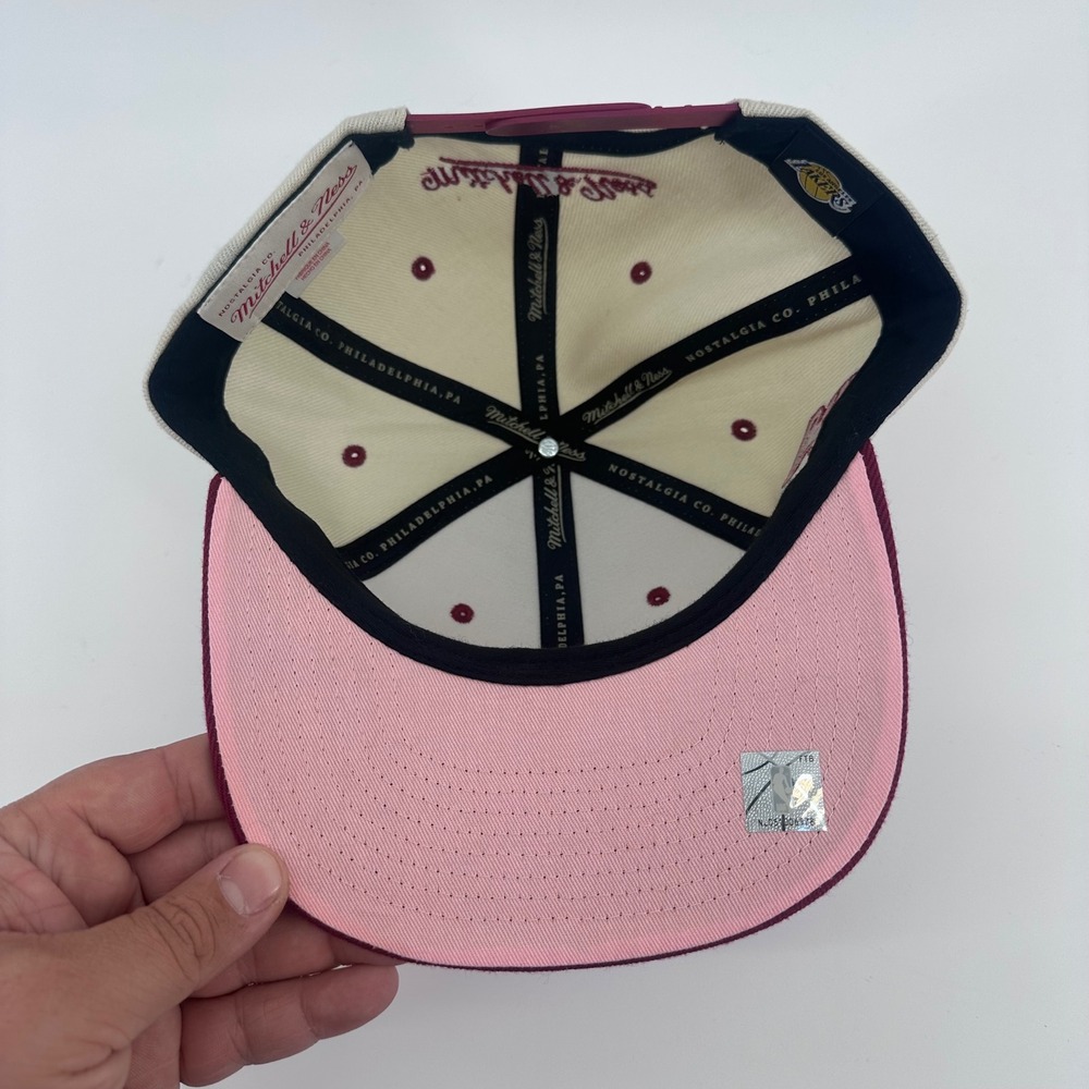 Mitchell & Ness Los Angeles Lakers Hat Mens OSFM Maroon Cream Snapback Cap‎ - Picture 7 of 9